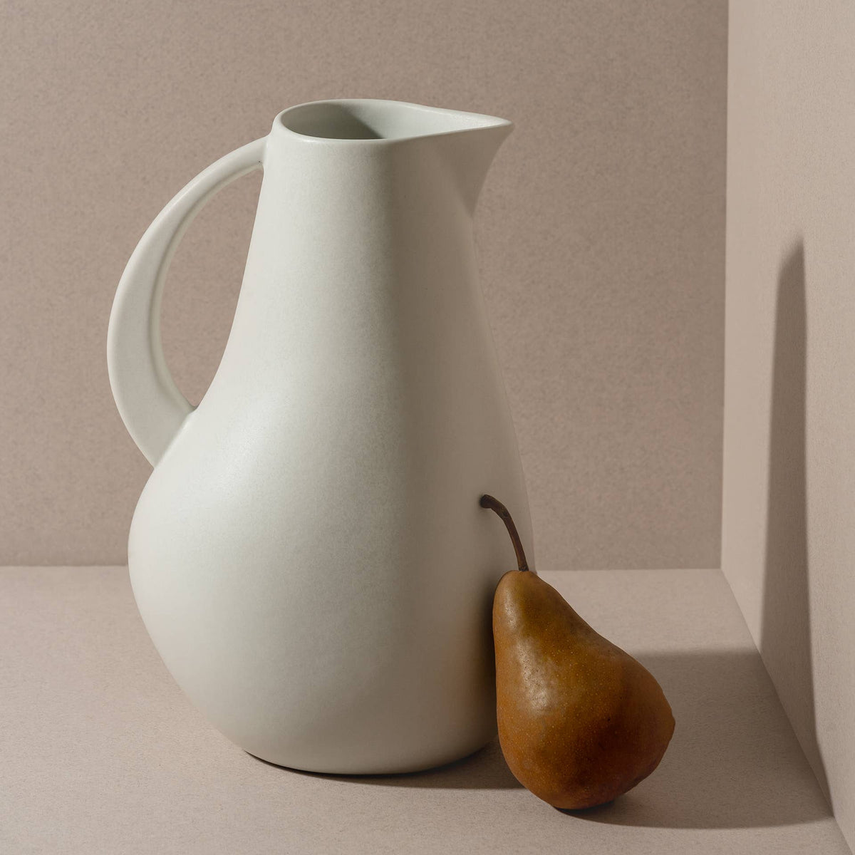 Handmade Stoneware Pitcher & Vase For Flowers | Kuduo 64 oz