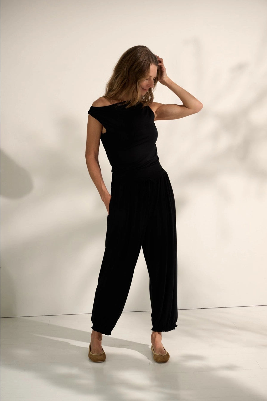 Cascade sleeveless - Black