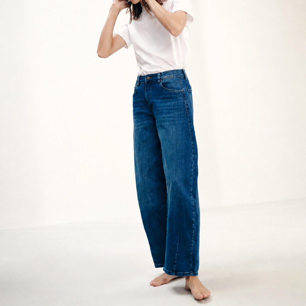 Melina Loose Barrel