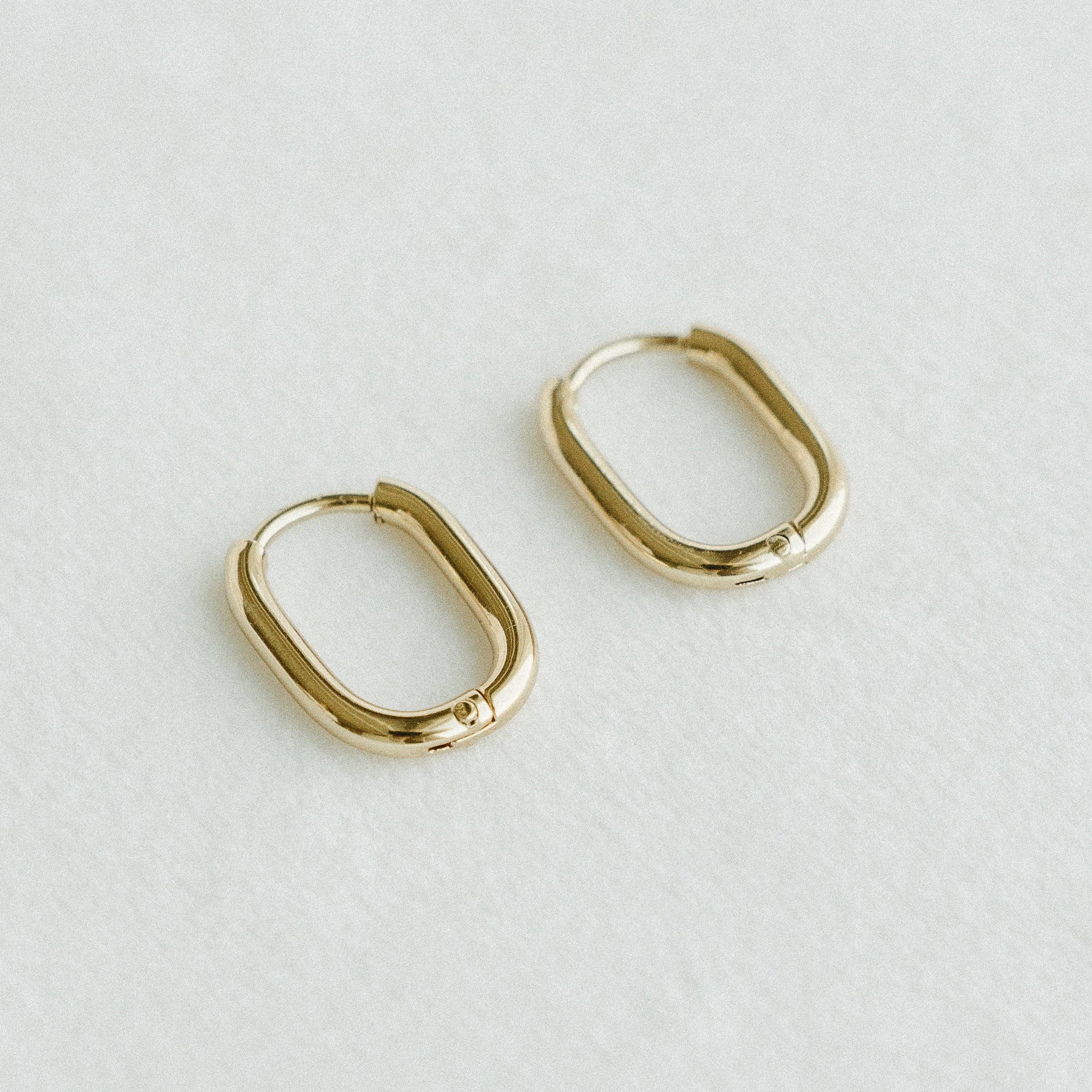 Oval Hoops