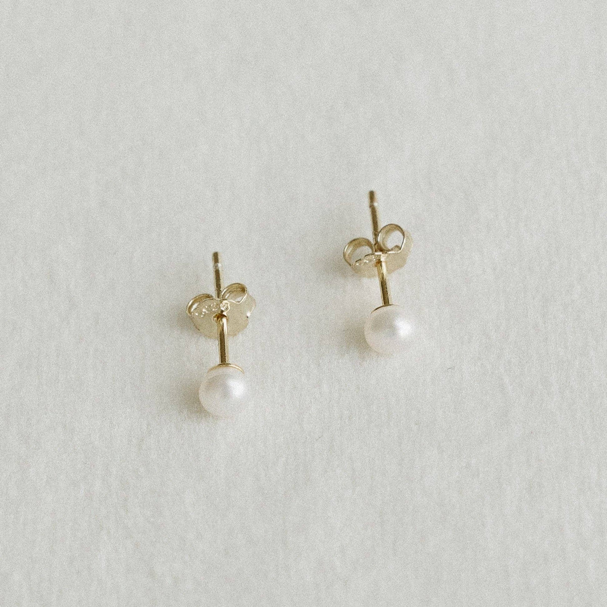 Mini Pearl Studs